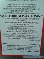Castano Primo - Il manifesto/poesia davanti al Paccagnini