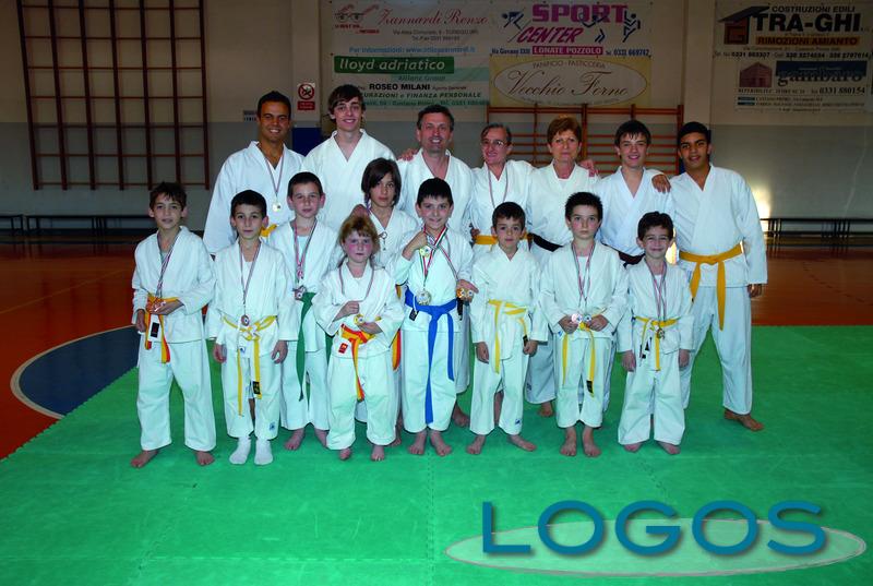 Castano Primo - foto di gruppo del Karate 