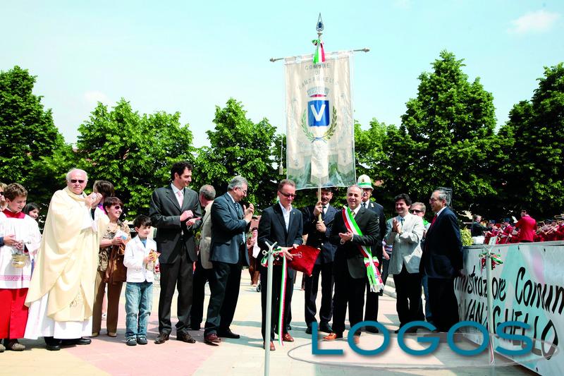 Vanzaghello - L'inaugurazione di parco e piazza 