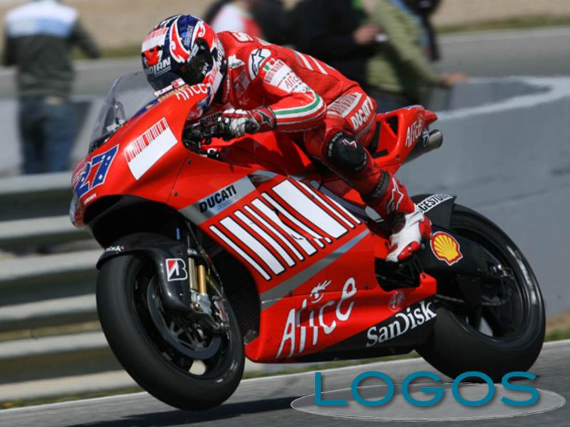 Sport - Casey Stoner e la sua Ducati (Foto internet)