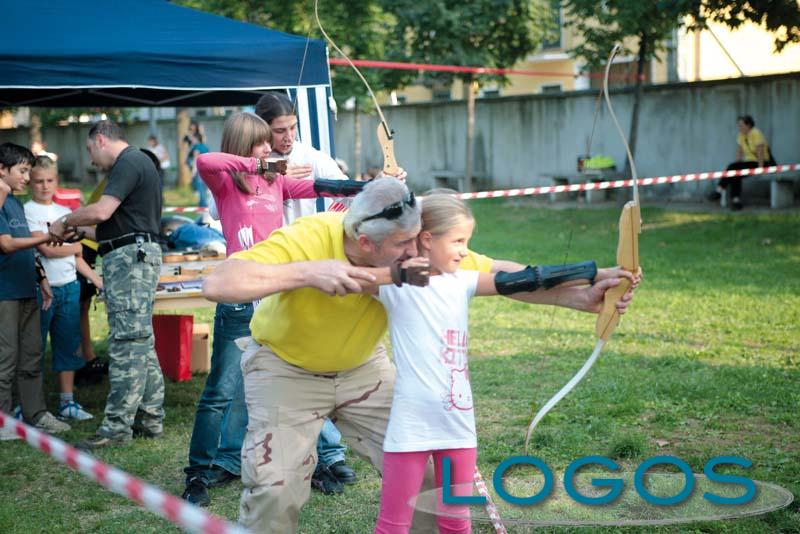 Casate - Giovani arcieri alla festa dell'oratorio