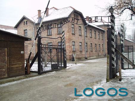 Attualità - Pronto a partire il 'Treno per Auschwitz'