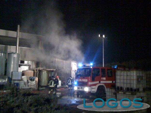 Busto Garolfo - Incendio in lavanderia industriale