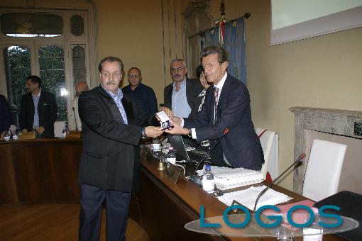 Castano Primo - Il sindaco Rudoni premia Dario Mauri 