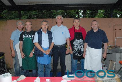 Castano Primo - Alcuni volontari al lavoro 