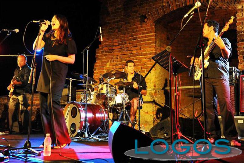 Legnano - Slow Summer, sul palco la Back in Blues Band