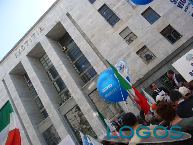 Milano - Manifestazioni al Tribunale.4