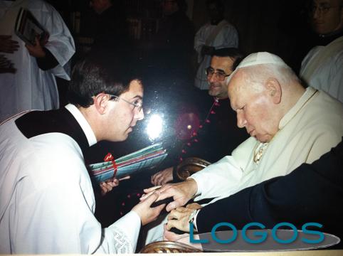 Castano Primo - Don Mauro con Giovanni Paolo II