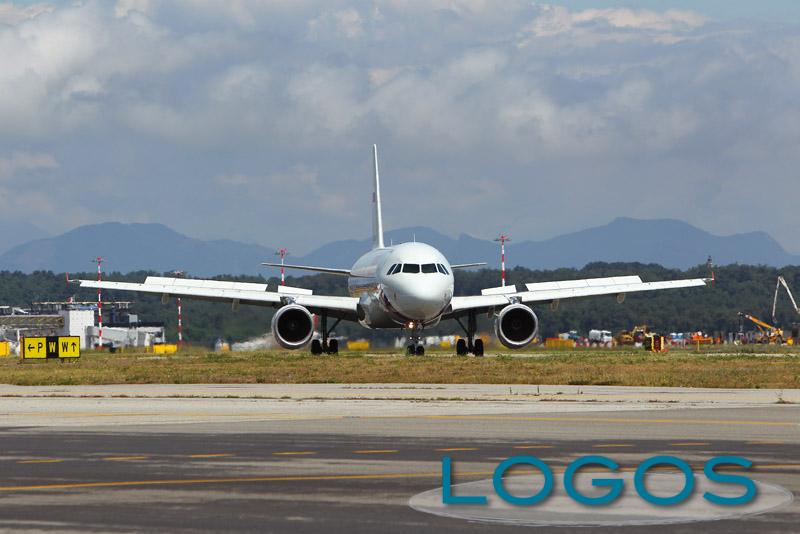 Malpensa - Le due facce dell'aeroporto (Foto Franco Gualdoni)