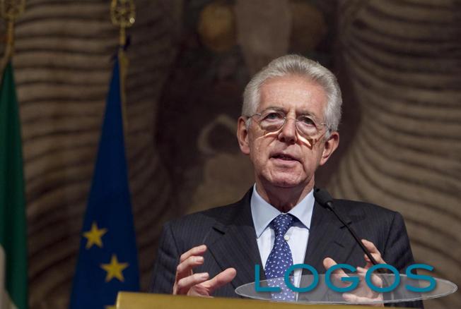 Attualità - Mario Monti in conf. stampa (da internet)