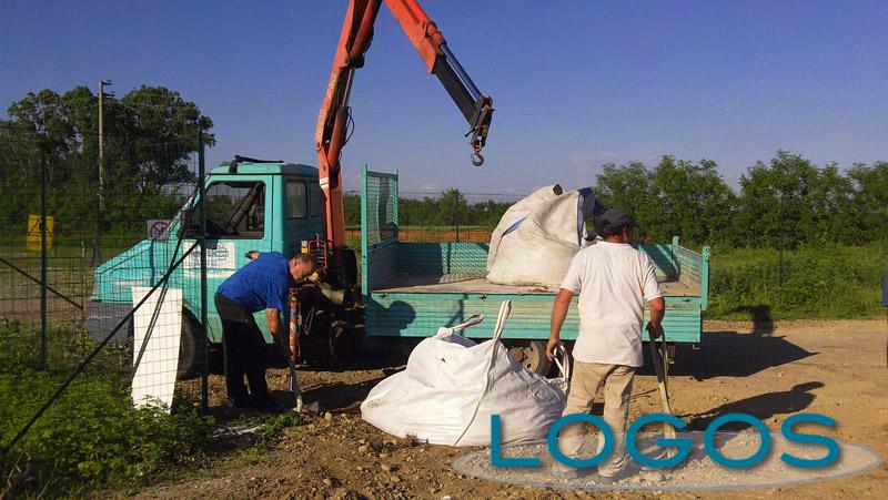 Buscate - Tre fusti abbandonati (Foto F.M. Bienati)