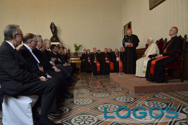 Family 2012 - Papa Benedetto XVI incontra le autorità