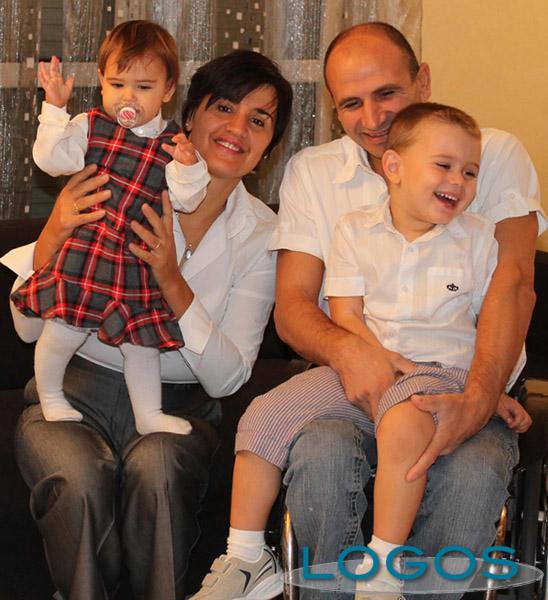 Sport / Parabiago - Haki Doku con la sua famiglia