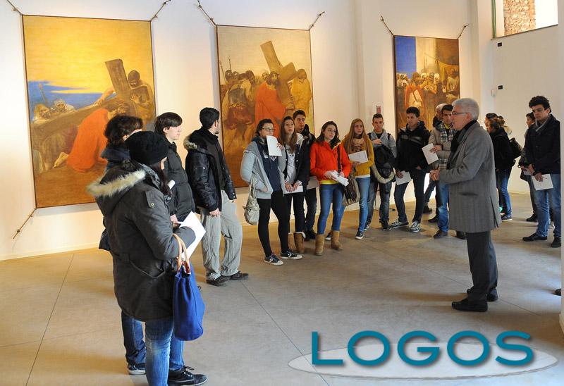 Castano Primo - Gli studenti in visita al museo (Foto Pubblifoto)