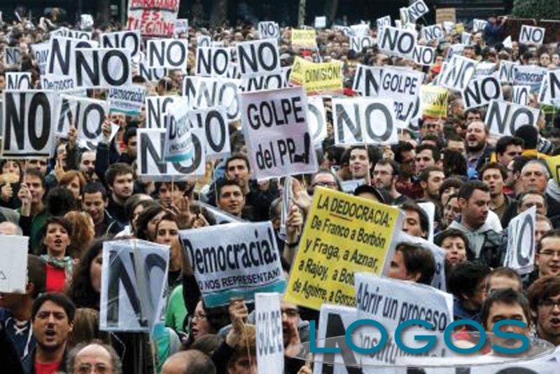 Post Scriptum - Cittadini in piazza per i loro diritti (Foto internet)