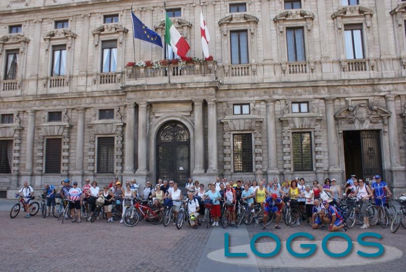 Robecchetto - Su 'due ruote', in trasferta a Milano
