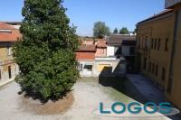 Castano Primo - Le autorità in visita alla scuola Media3