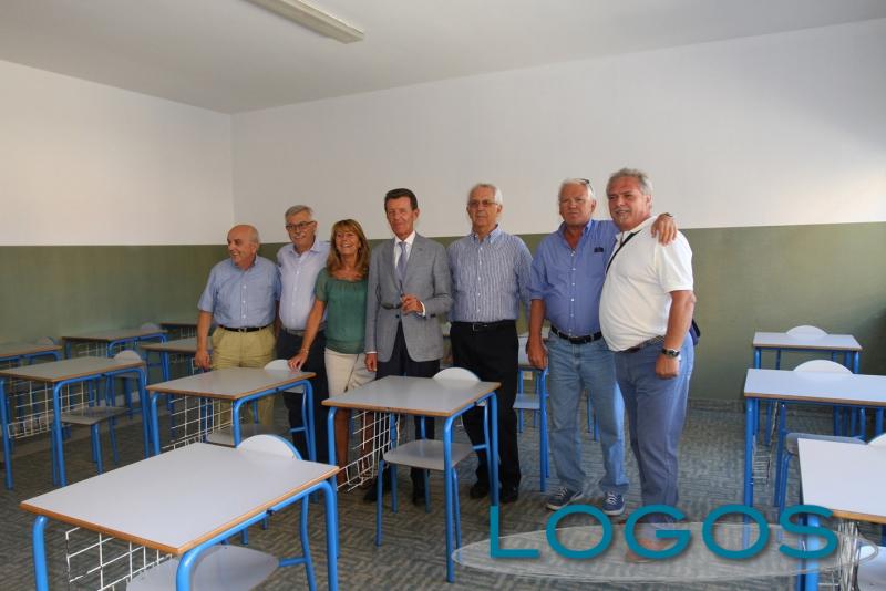 Castano Primo - Le autorità in visita alla nuova scuola Media (Foto Franco Gualdoni)