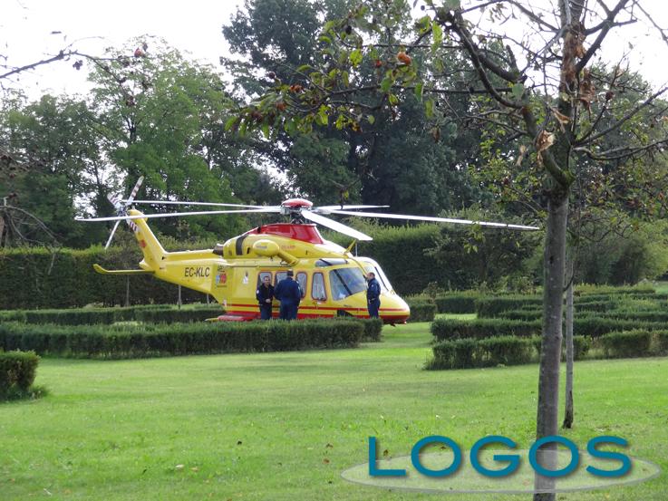 Cuggiono - Elisoccorso in Villa Annoni per il dott. Martinoni