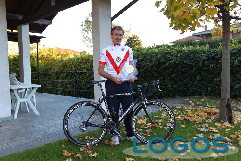 Buscate - Gian Piero Bandera con la maglia di campione provinciale (Foto Franco Gualdoni)