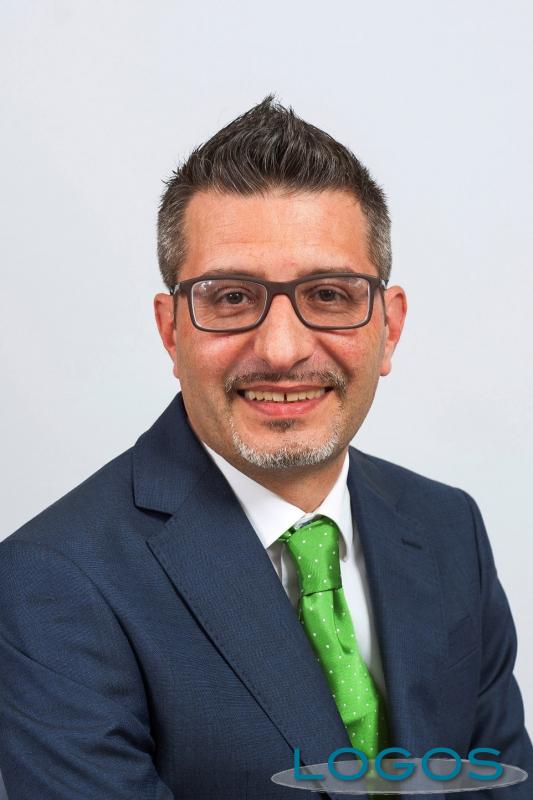 Castano Primo, Politica
