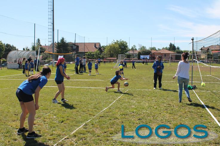Castelletto - Festa dello Sport 2013, bambini del volley