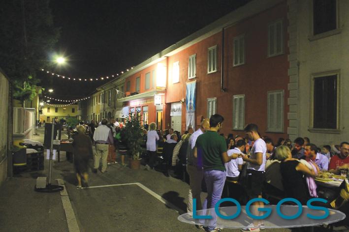 Inveruno - Un'iniziativa in piazza (Foto d'archivio)