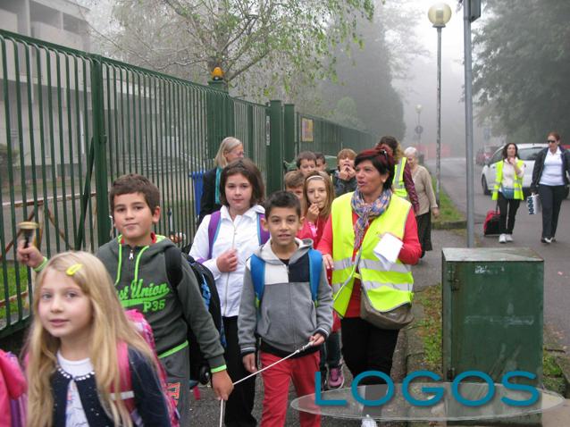 Castano Primo - Pedibus, insieme a scuola 