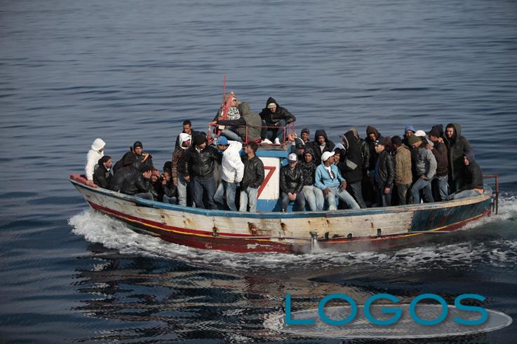Attualità - Immigrati che sbarcano a Lampedusa 