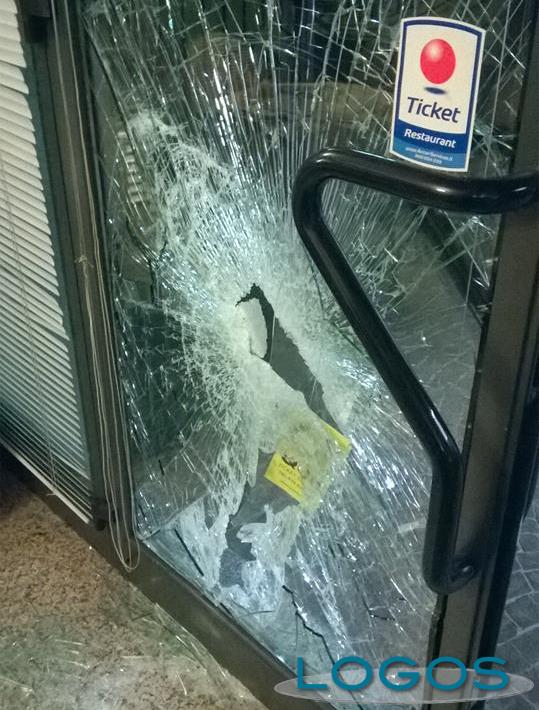 Castano Primo - Ladri colpiscono in piazza Mazzini