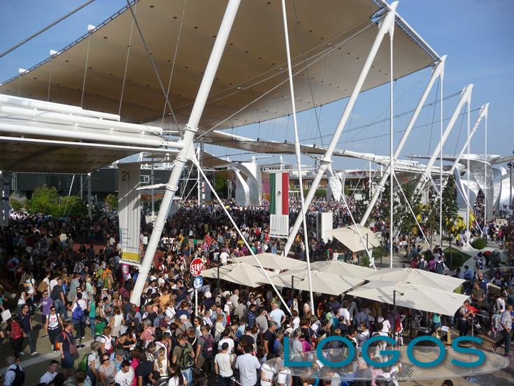 Expo - Decumano, nuovo bagno di folla