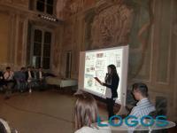 Castano Primo - Gli studenti del Torno durante la spiegazione dei progetti