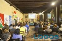 Turbigo - Il pubblico presente in sala delle vetrate