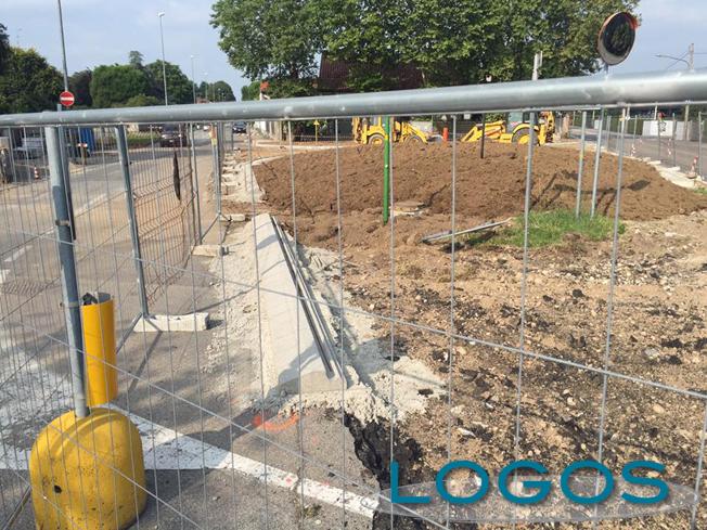 Castano Primo - I cantieri alla 'punta de La Guzza' Castano Primo - I cantieri alla 'punta de La Guzza'