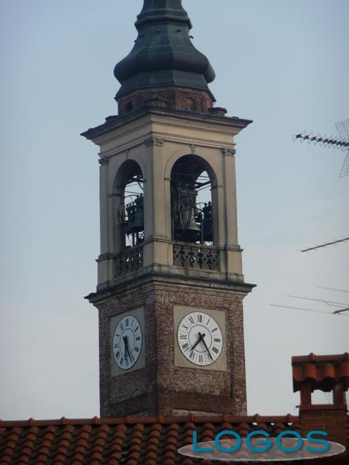 Cuggiono - L'orologio sul campanile della basilica di San Giorgio