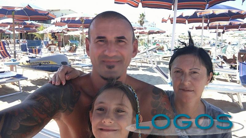 Castano Primo - Tony Pignatelli, la moglie Alessia e la loro bimba