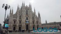 Papa a Milano - Il Duomo allestito con il manifesto dell'incontro