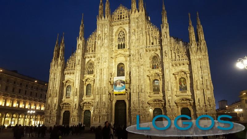 Papa a Milano - Il Duomo illuminato a festa 