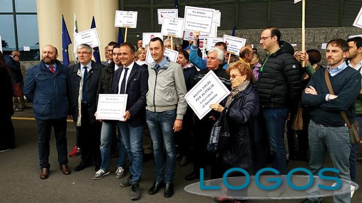 Malpensa - La manifestazione al Terminal 1