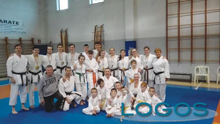 Castano Primo - Un gruppo di atleti del JKS 