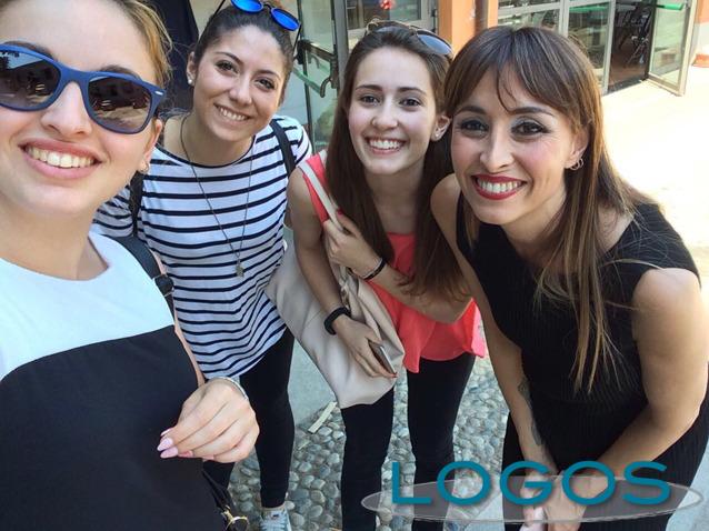 Cuggiono - Selfie ricordo con Benedetta Parodi 