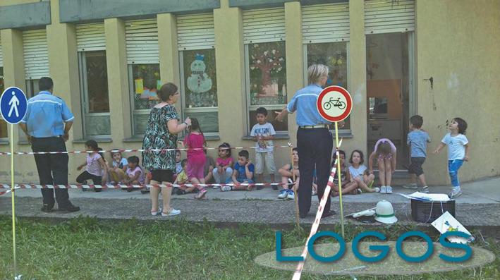 Castano Primo - L'educazione stradale alla Materna 