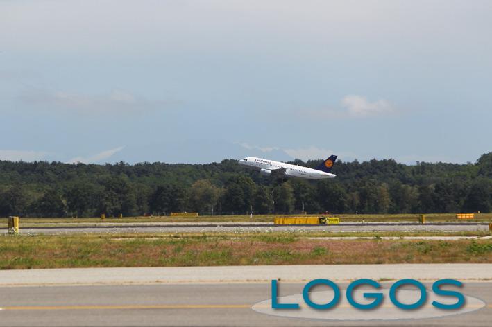 Malpensa - Un aereo in decollo 