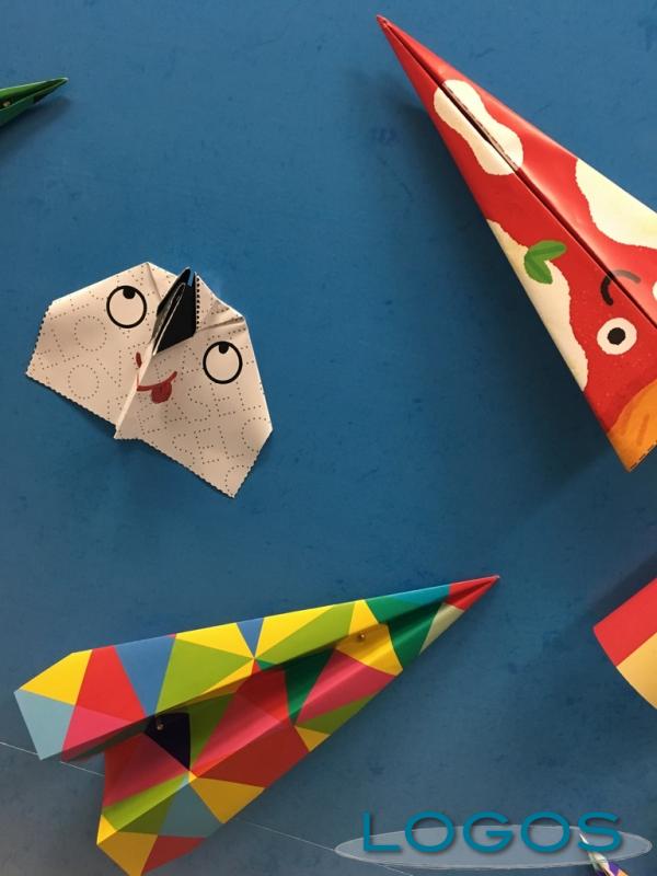 Malpensa - Aerei di carta in mostra al Terminal 1