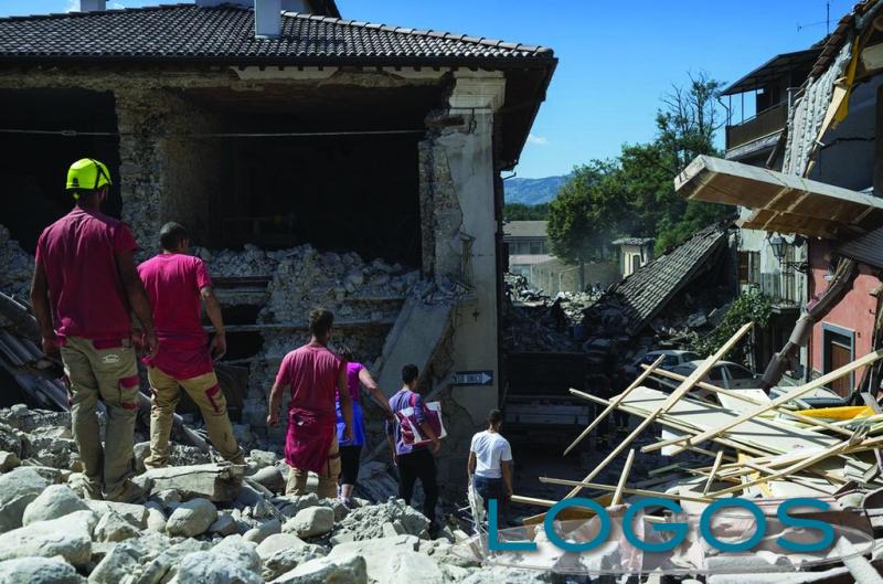 Attualità - Il terremoto nel centro Italia (Foto internet) Attualità - Il terremoto nel centro Italia (Foto internet)