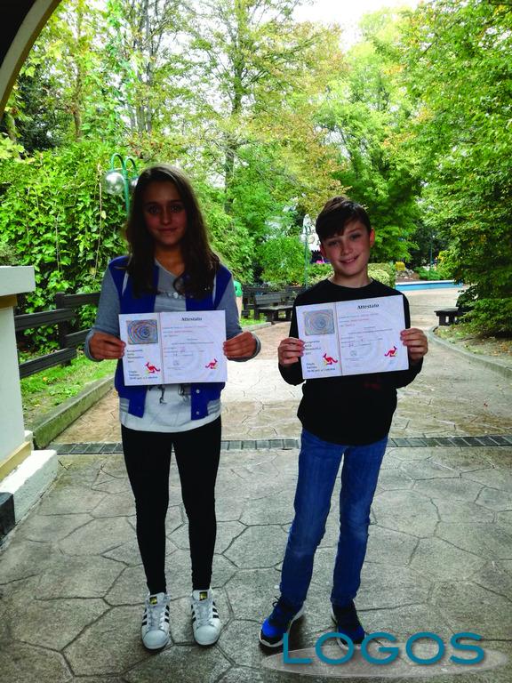 Magenta - Valentina e Stefano al 'Kangourou della Matemica' 