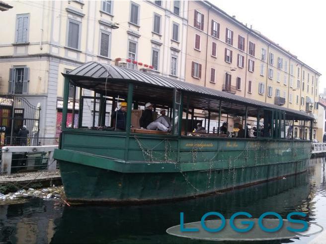 Territorio - Il 'barcone Le Scimmie' (Foto internet)