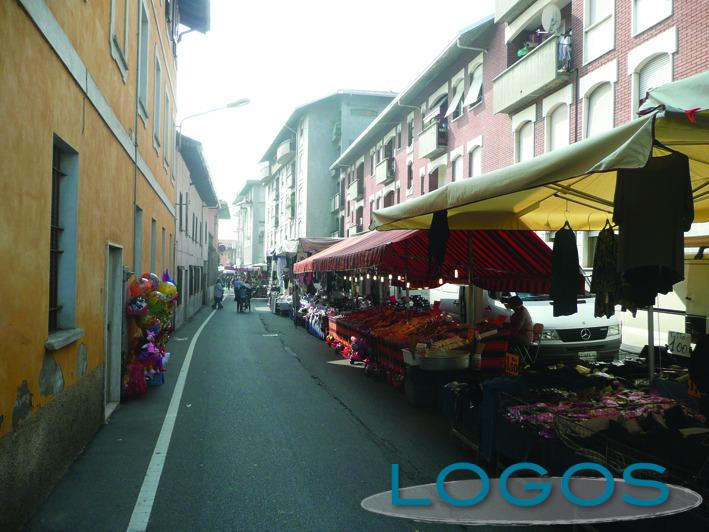 Magnago - La fiera (Foto d'archivio)