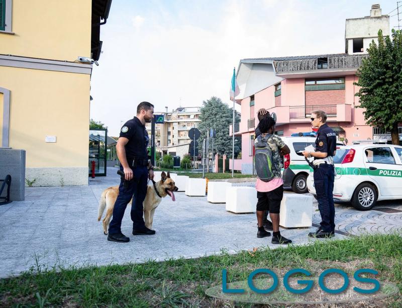 Castano Primo - Controlli della Polizia locale in stazione Castano Primo - Controlli della Polizia locale in stazione