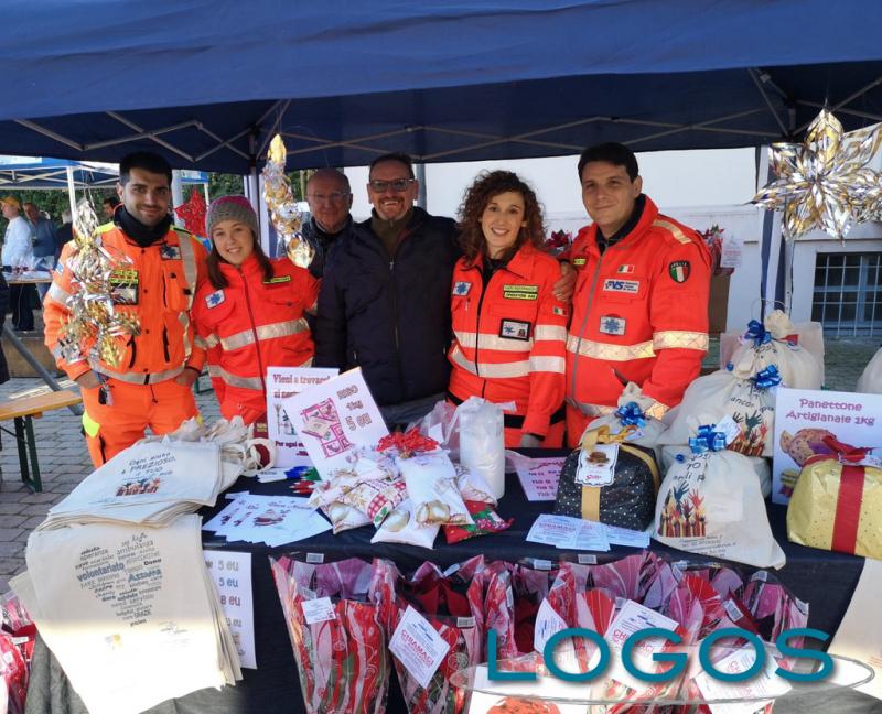 Cuggiono - Banchetto dell'Azzurra Soccorso 